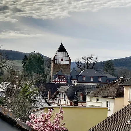 Am Weissen Turm *
